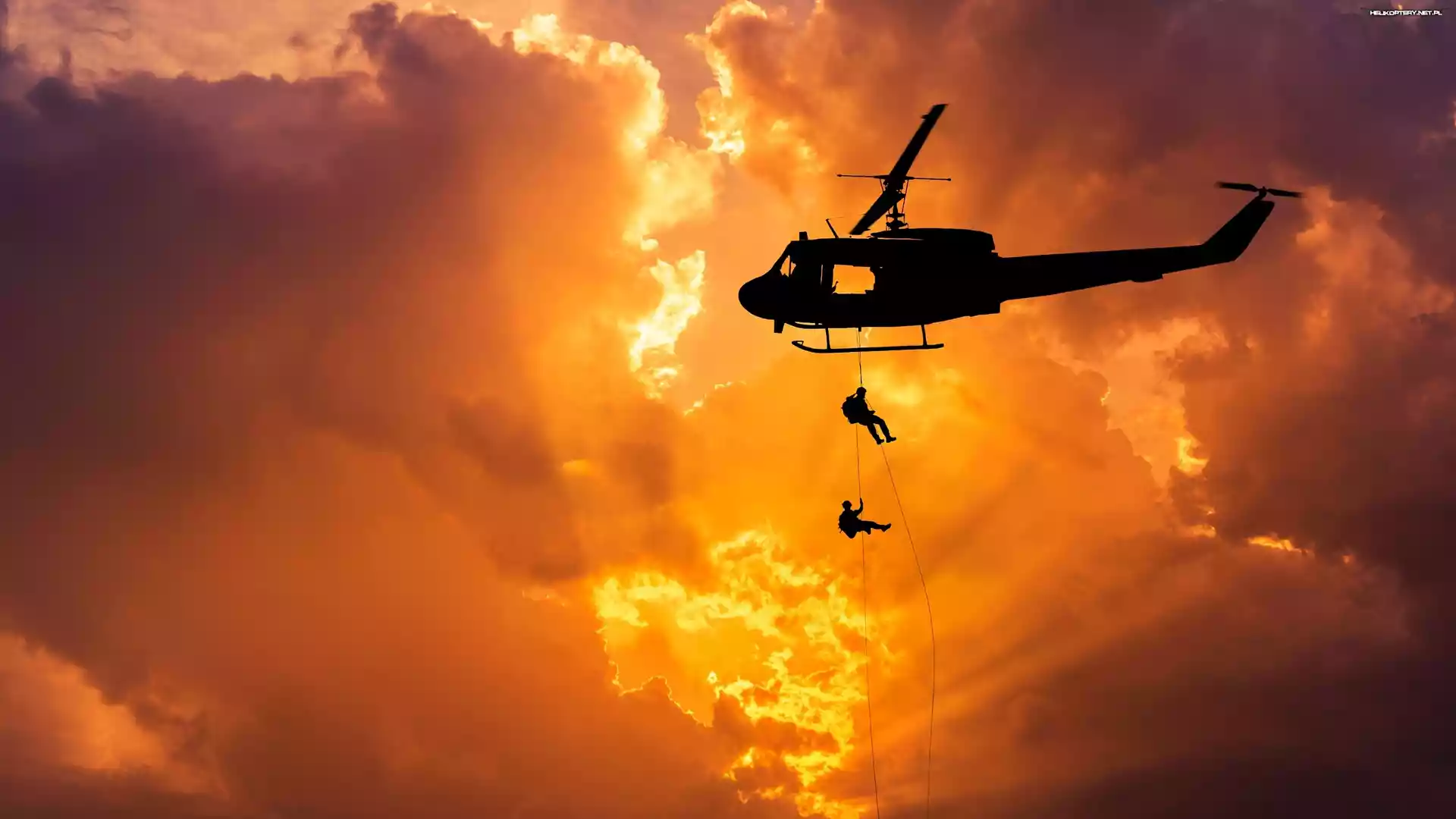 Śmigłowiec, Bell UH-1 Iroquois, Żołnierze, Niebo, Chmury, Zachód słońca